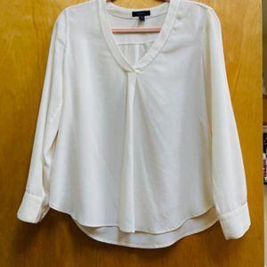 J Crew size 10, Off White 100% silk blouse